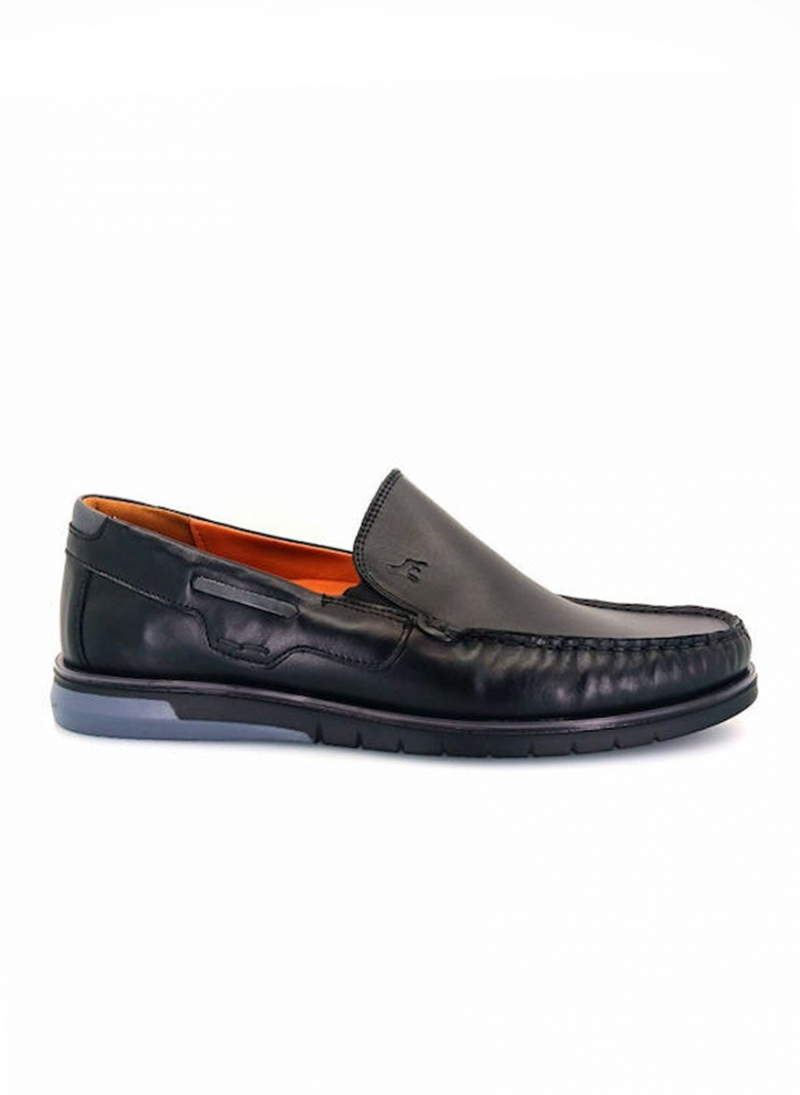 MEN'S LEATHER LOAFERS BY BOXER COMPANY