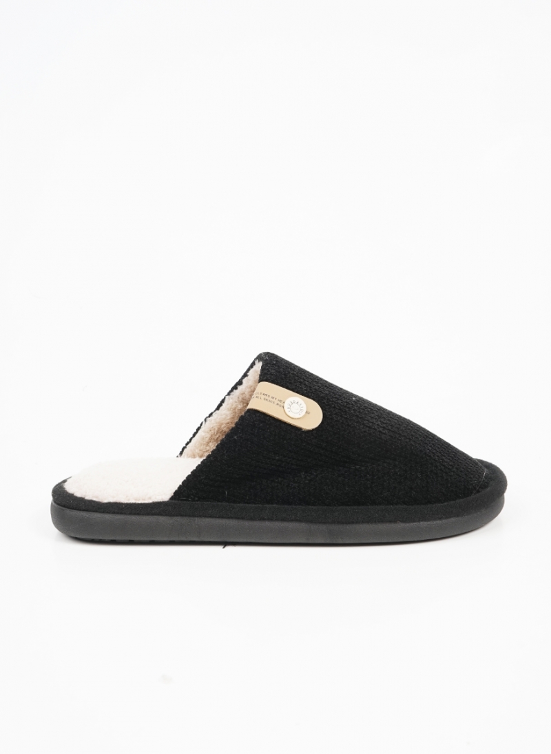 ΑΝΔΡΙΚΕΣ ΠΑΝΤΟΦΛΕΣ ΣΠΙΤΙΟΥ