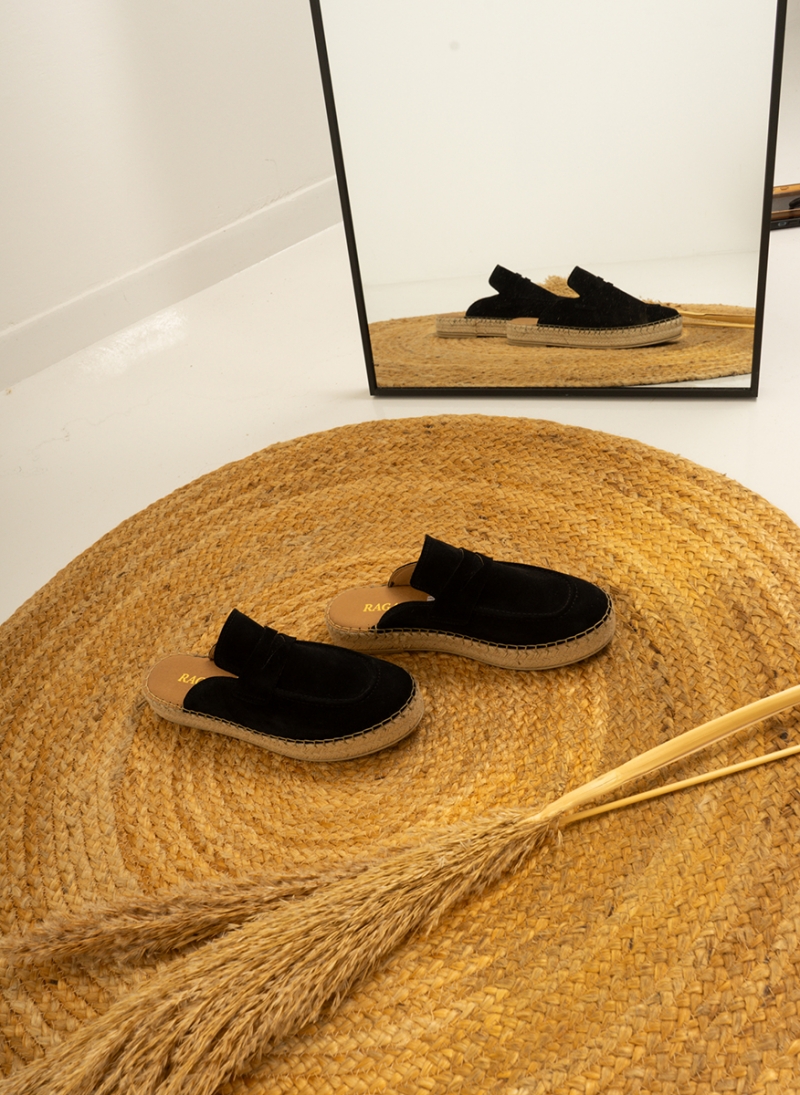 LEATHER MULES BY RAGAZZA COMPANY