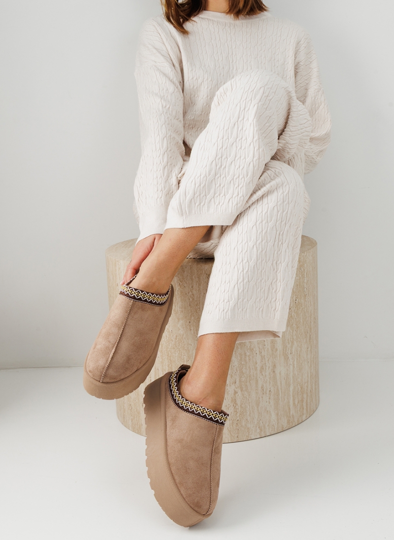 ΔΙΣΟΛΑ SLIPPERS ΜΕ ΓΟΥΝΑ