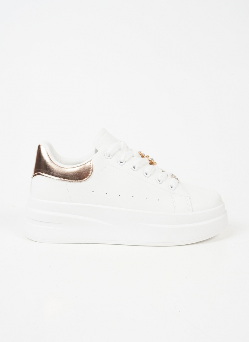 ΔΙΣΟΛΑ SNEAKER ME ΧΡΥΣΕΣ ΛΕΠΤΟΜΕΡΕΙΕΣ