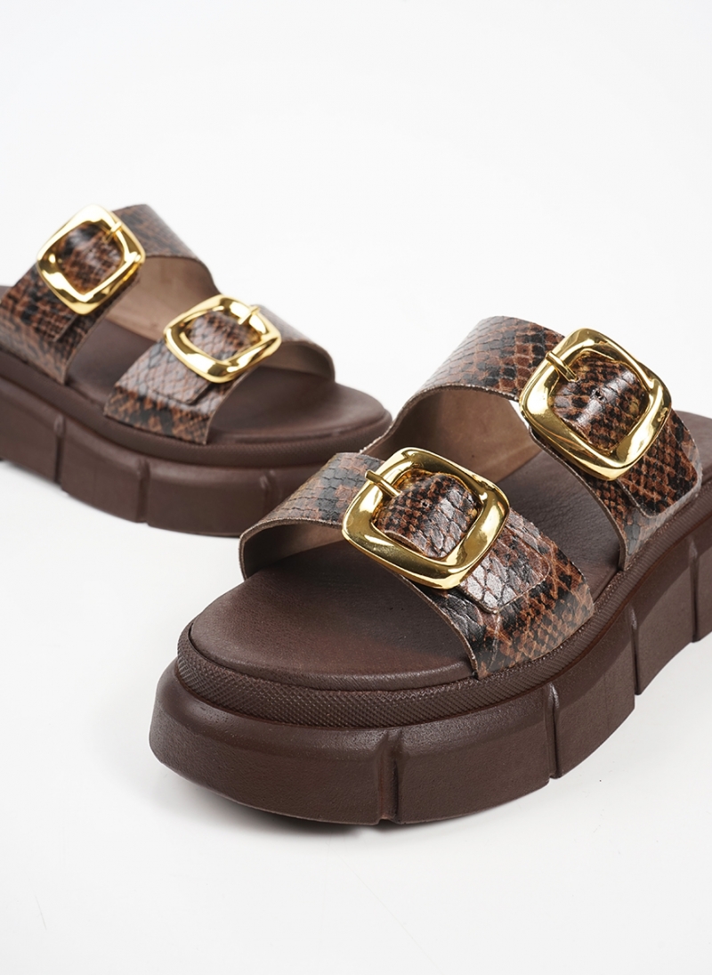 ΓΥΝΑΙΚΕΙΑ ΔΕΡΜΑΤΙΝΑ ΣΑΝΔΑΛΙΑ FLATFORM ΜΕ ΜΕΤΑΛΛΙΚΕΣ ΑΓΚΡΑΦΕΣ