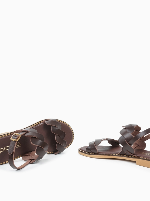 LEATHER SANDALS