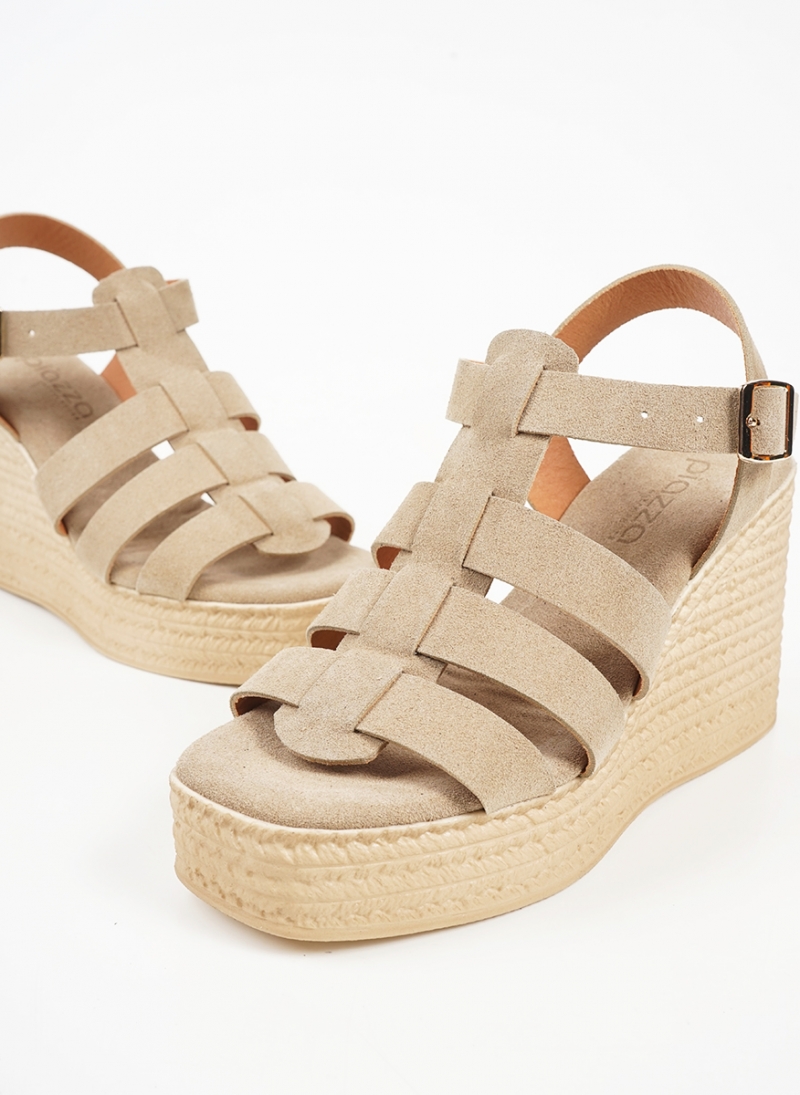 ΓΥΝΑΙΚΕΙΕΣ ΔΕΡΜΑΤΙΝΕΣ ΠΛΑΤΦΟΡΜΕΣ ΜΕ ΠΟΛΛΑ ΛΟΥΡΑΚΙΑ 18020