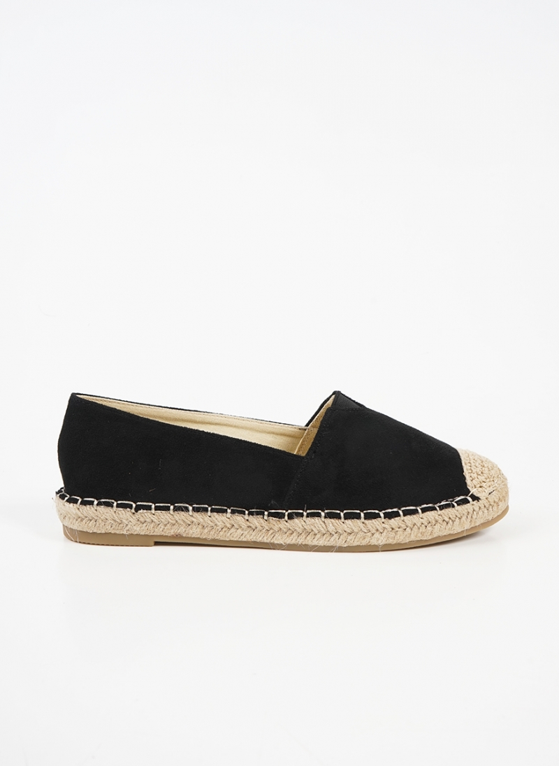 ΓΥΝΑΙΚΕΙΕΣ ΕΣΠΑΝΤΡΙΓΙΕΣ ΜΕ ΣΟΛΑ ΑΠΟ ΣΧΟΙΝΙ