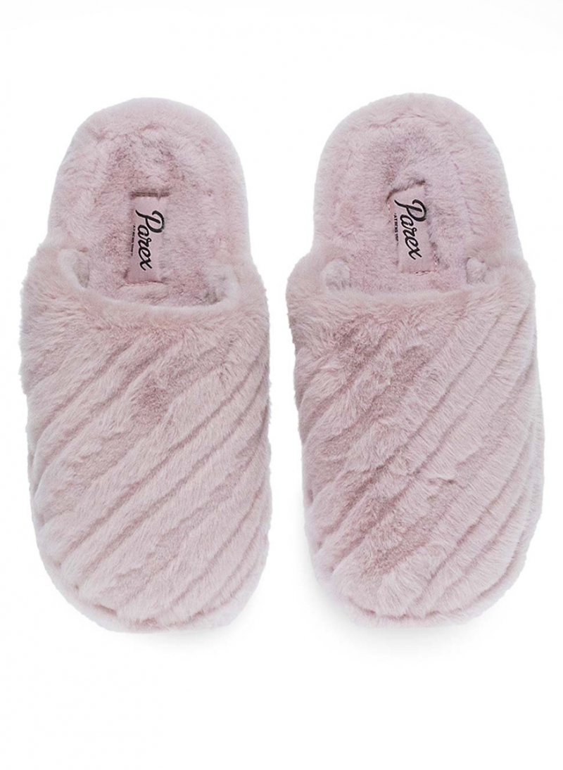 WOMEN'S SLIPPERS  BY PAREX COMPANY