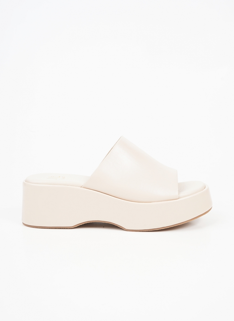 ΓΥΝΑΙΚΕΙΕΣ ΠΛΑΤΦΟΡΜΕΣ ME ΦΑΣΑ