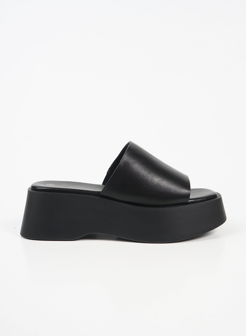 ΓΥΝΑΙΚΕΙΕΣ ΠΛΑΤΦΟΡΜΕΣ ME ΦΑΣΑ