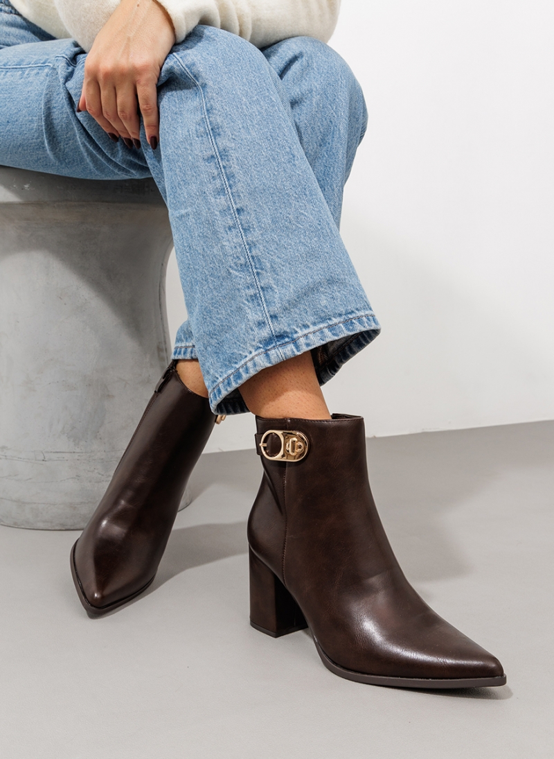 ΓΥΝΑΙΚΕΙΟ ΜΠΟΤΑΚΙ ΜΕ ΤΑΚΟΥΝΙ