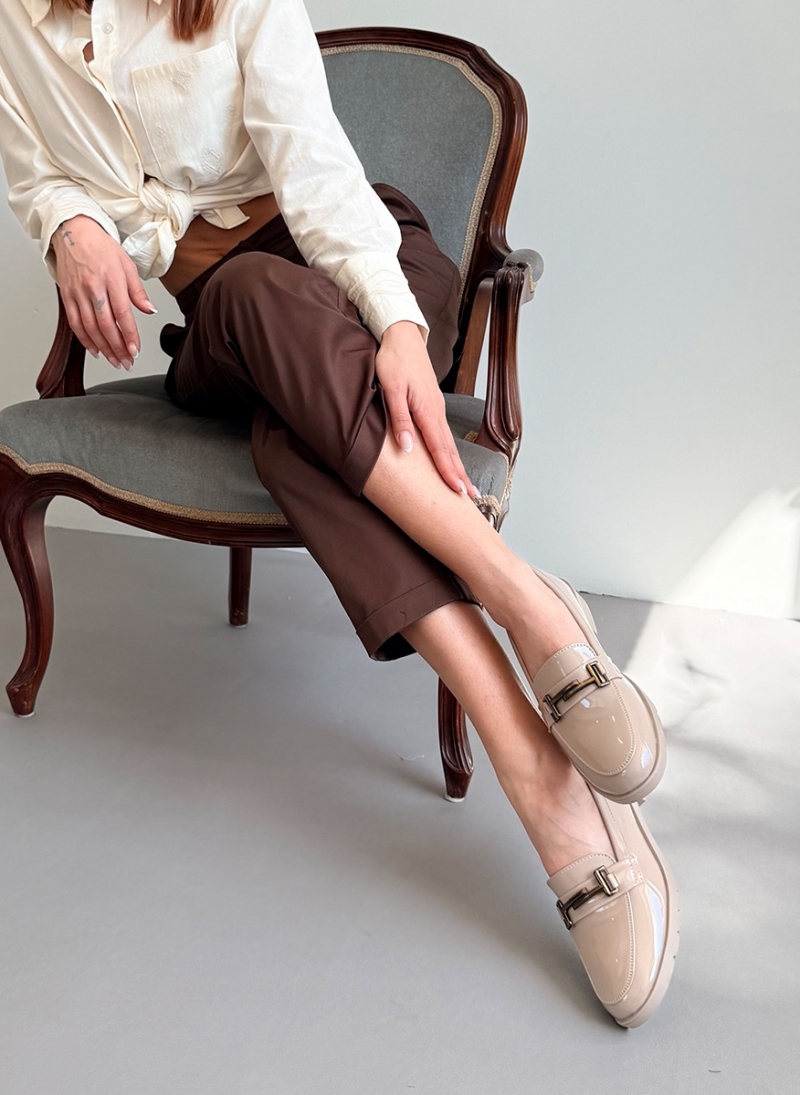 ΛΟΥΣΤΡΙΝΙ LOAFERS