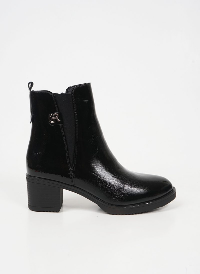 WOMEN'S BOOTS