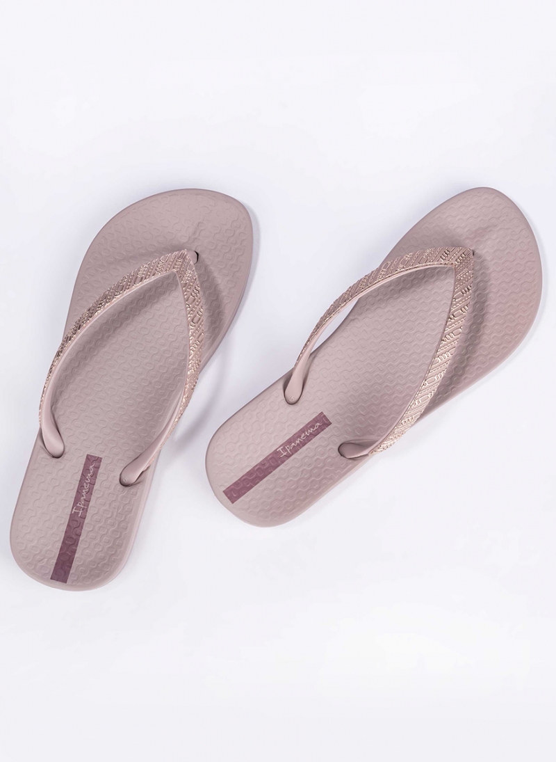 FLIP FLOPS BY IPANEMA COMPANY